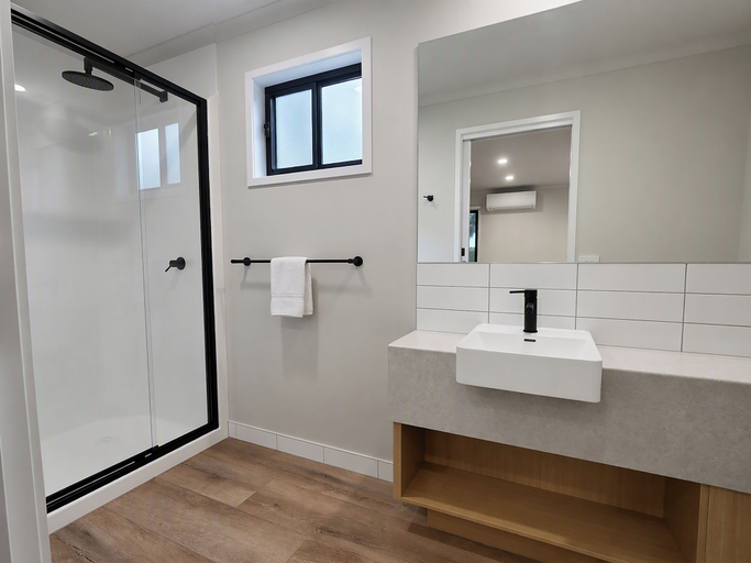 Bathroom 4, Traralgon Holiday Village, Latrobe - Traralgon