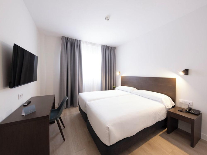 Bedroom 3, Hotel Cisneros, Madrid