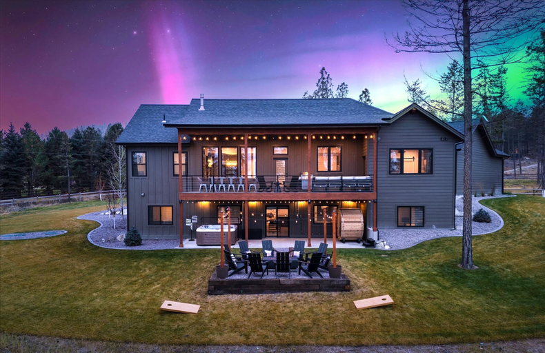 Room 5, The Evergreen Close to Skiing Sauna Spa, Flathead