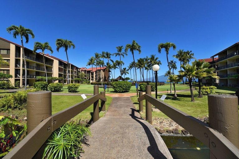 Exterior & Views 1, Spacious 3bedroom at Oceanfront Resort-papakea B405, Maui