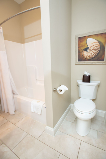 Bathroom 3, 84 Main, York