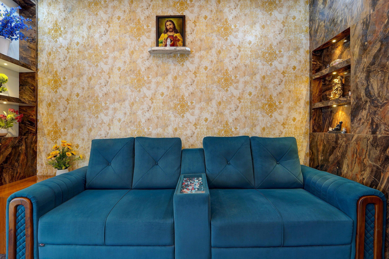Living room 2, Family Suite Apsara Tourist Homes, Pathanamthitta