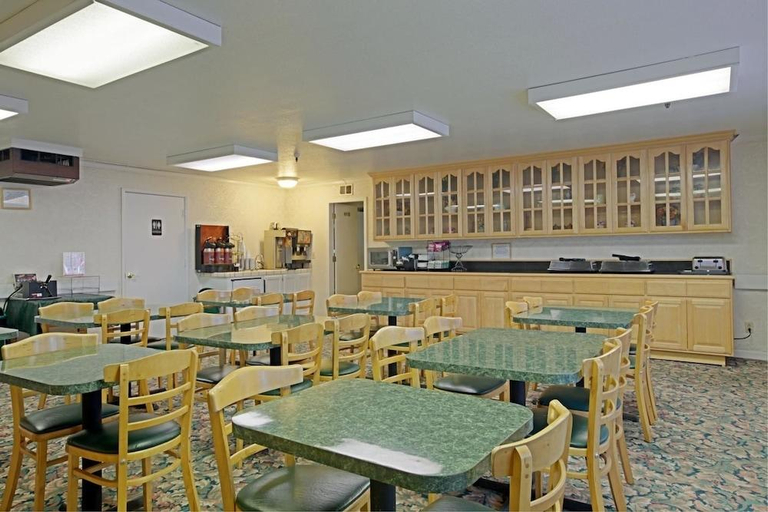 Food & Drinks 5, Days Inn by Wyndham Gilroy, Santa Clara