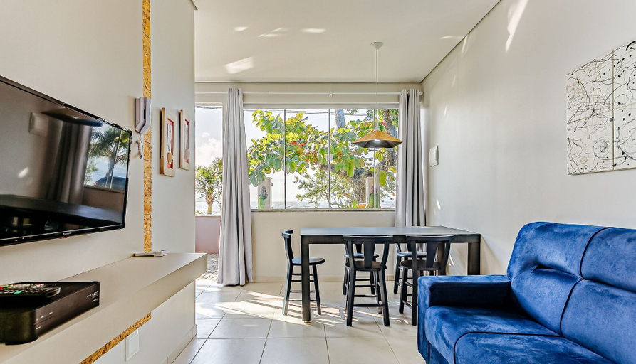 Living area, Fit w/ Beautiful View of Lagoa da Conceicao Sdr002, Florianopolis