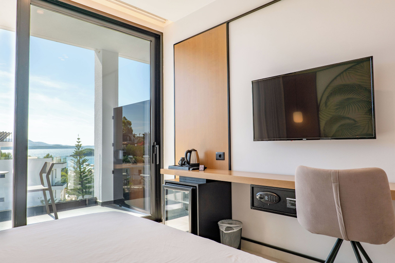 Bedroom 2, Hotel Colosseum, Sarandës
