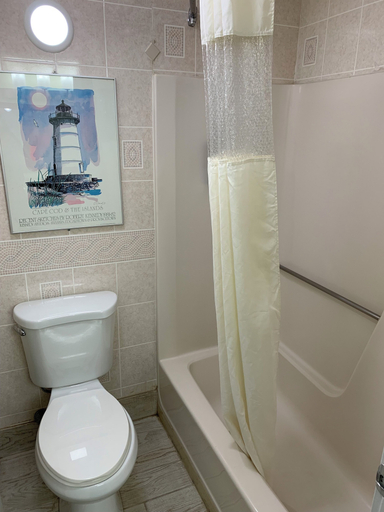 Bathroom 4, The Mariner Resort Cape Cod by The Red Collection, Barnstable
