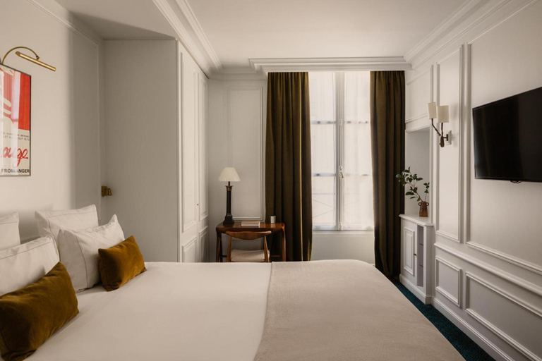 Bedroom 3, Bourgogne & Montana, Paris