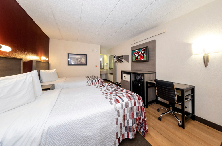 Bedroom 3, Red Roof Inn Edison, Middlesex