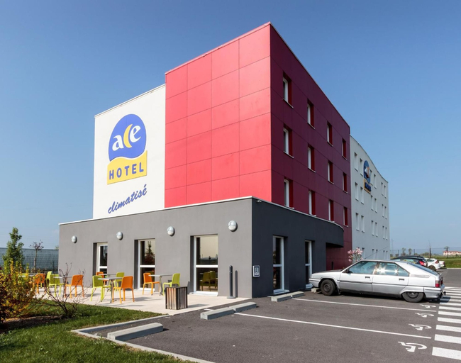 Exterior & Views 2, Ace Hôtel Roanne-Mably, Loire