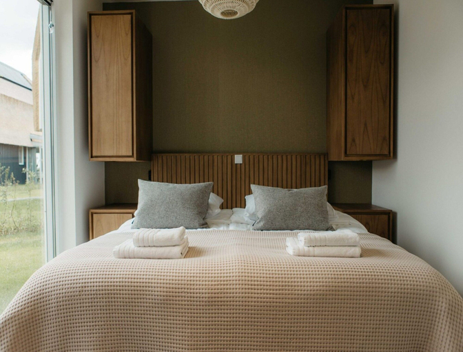 Room 4, Exclusive 6-person Water Villa in Heeg, Wymbritseradiel