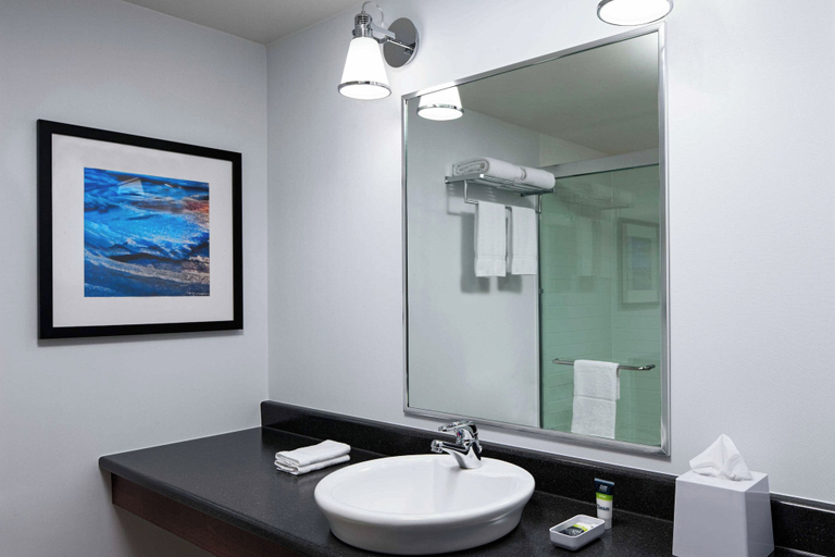 Bathroom 4, Four Points By Sheraton Edmundston, Madawaska