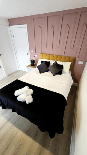 Room 2, City centre 2 Bed & 2 Bath Apartment., Leicester