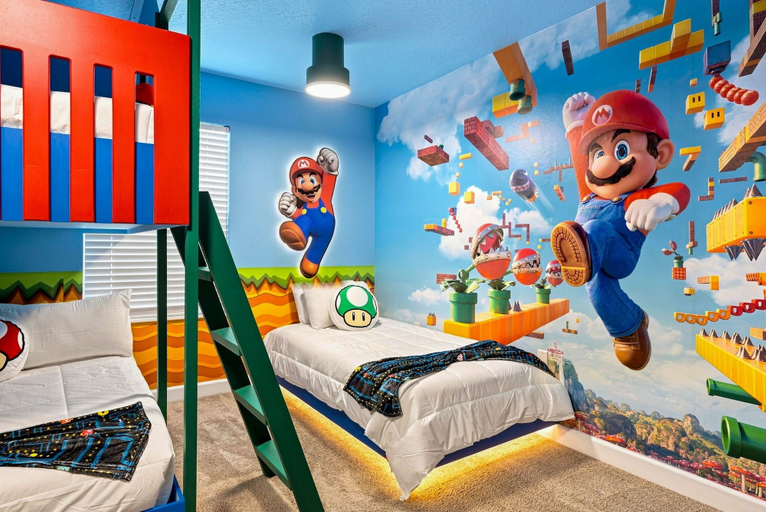 Room 2, Themed Disney Getaway, Pool & Amazing Location, Osceola