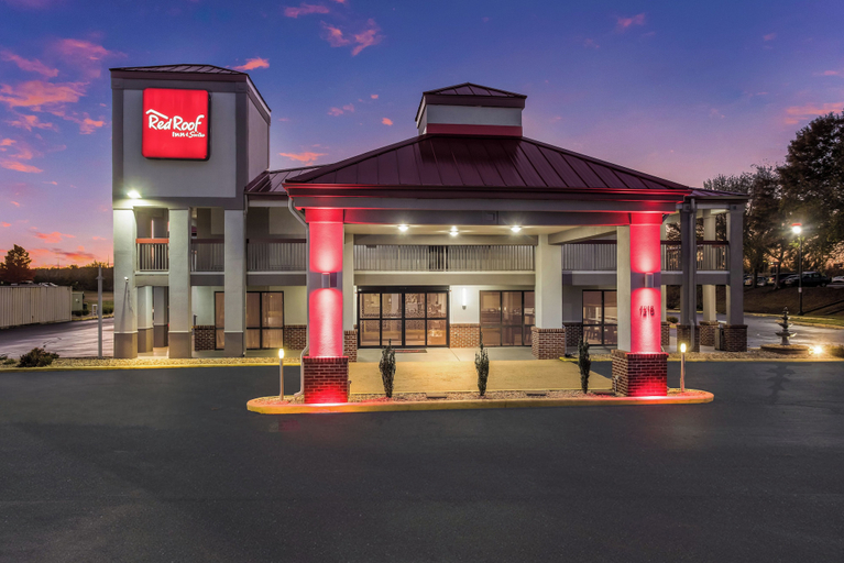 Exterior & Views 2, Red Roof Inn & Suites Athens, AL, Limestone