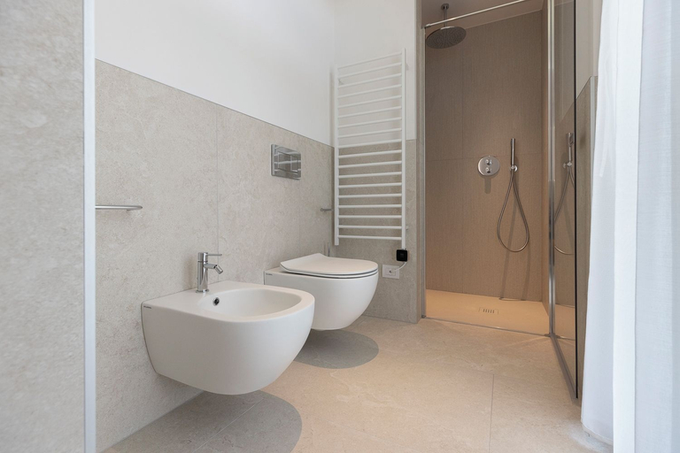 Bathroom 2, Grow Green, Monza and Brianza