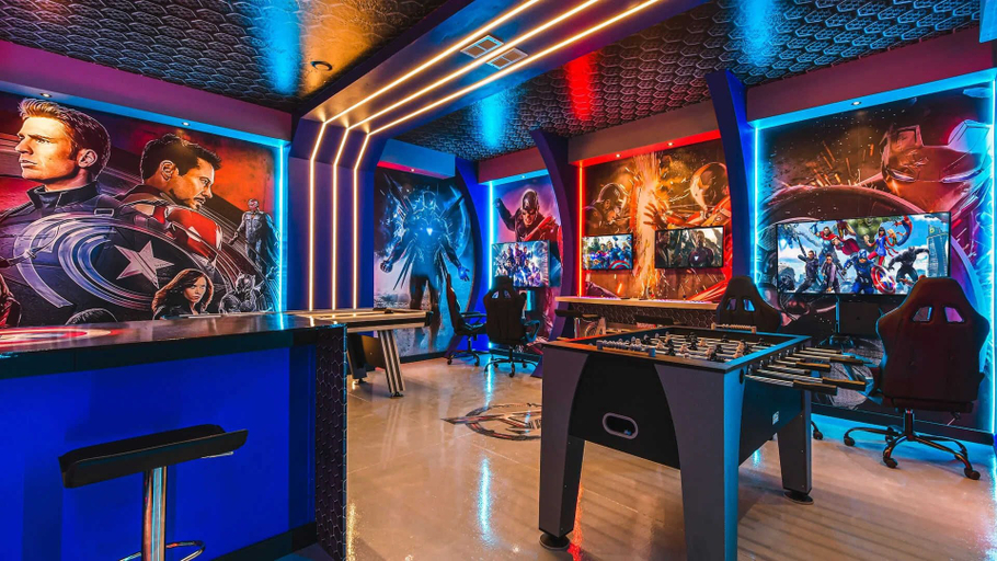 Interior 2, Best Rate 10br/frozen/space BR & Marvel Gameroom, Polk