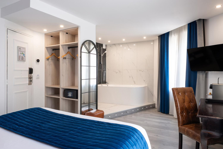 Bedroom 3, Atelier Montparnasse, Paris