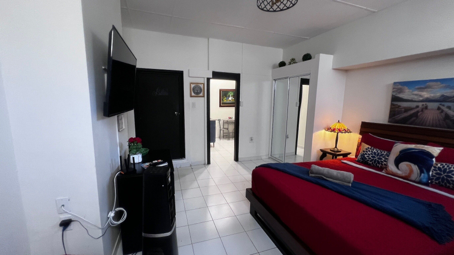 Others 5, 310Guest-House LaVida