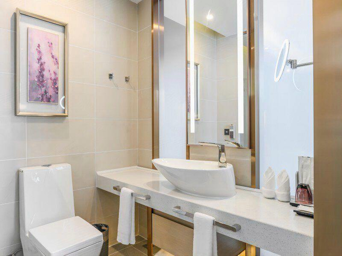 Bathroom 3, Lavande Hotel, Deyang