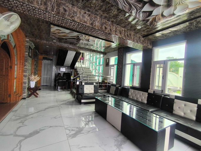 Reception 4, Classic Holiday Homes, Srinagar
