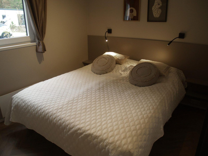 Room 2, 5-person Groeneborg Lodge, Westerveld