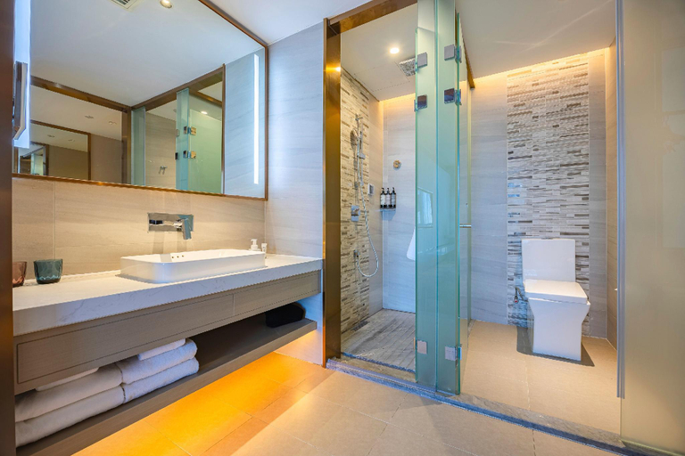 Bathroom 4, Dongchuang Holiday Hotel, Beijing