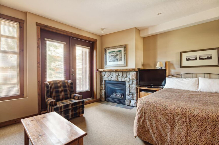 Bedroom 3, Panorama Mountain Resort - Premium Condos and Townhomes, East Kootenay