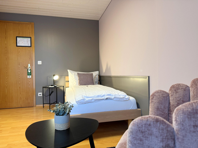 Bedroom 4, Best Western Hotel Rebstock, Rorschach