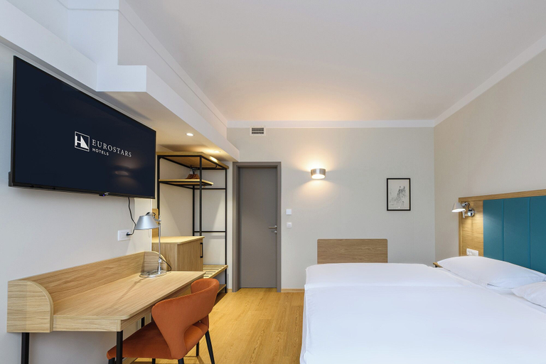 Bedroom 4, Eurostars uHotel, Ljubljana