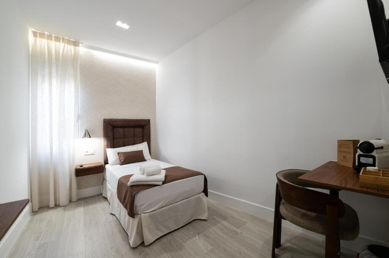 Room 4, Rosales Suites, Madrid
