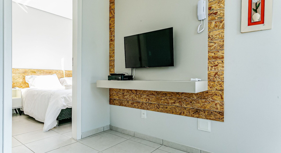 Room 2, Fit w/ Beautiful View of Lagoa da Conceicao Sdr002, Florianopolis