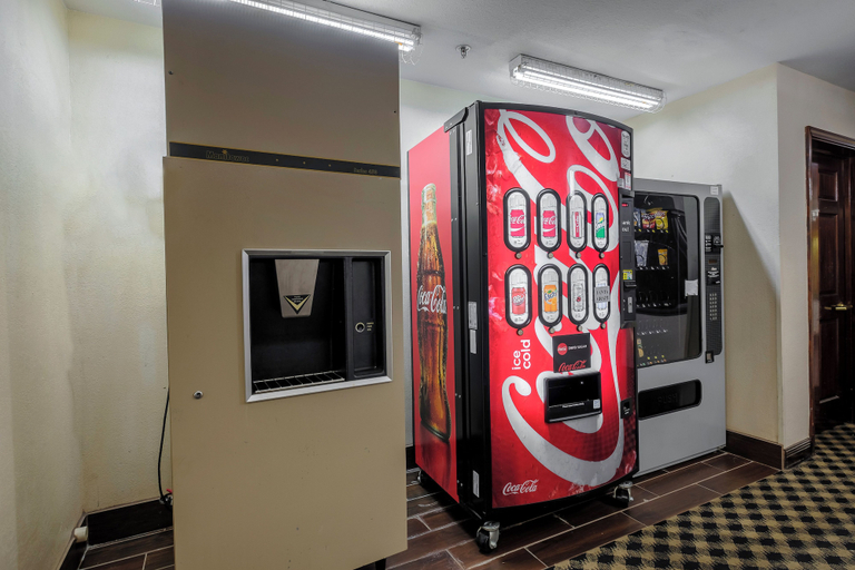 Food & Drinks, Red Roof Inn & Suites Mobile SW – I-10, Mobile