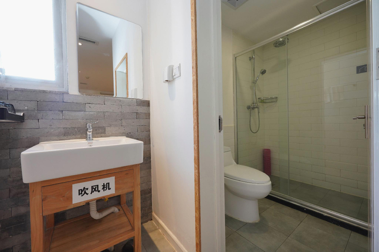 Bathroom 3, Beijing Xinxian Hotel, Beijing