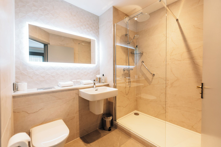 Bathroom 4, The Lodge Hotel, Causeway Coast and Glens