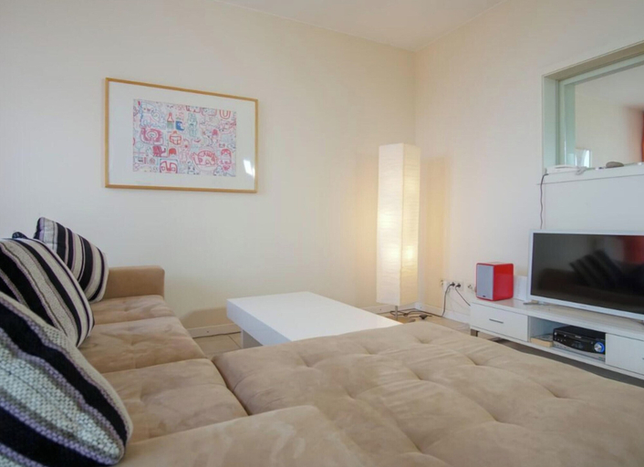 Living area 5, Holiday Apartment With 2 Bedrooms, Ostholstein