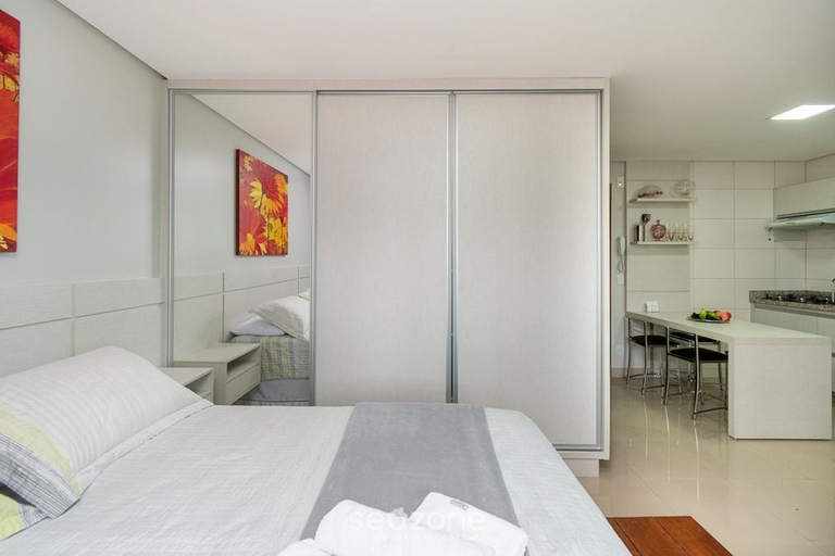 Room 3, Flat in a Cond. With Pool, Setor Bueno - Txp0807, Goiania