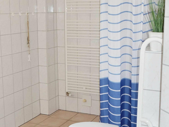Bathroom 2, Starfish Quarter, Schleswig-Flensburg