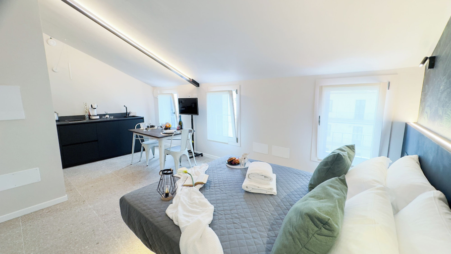 Interior 5, Graceful Apartments Hell Apartment by Ca-sa Check, Venezia