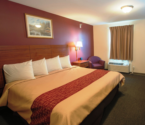Bedroom 3, Red Roof Inn & Suites Dickinson, Stark