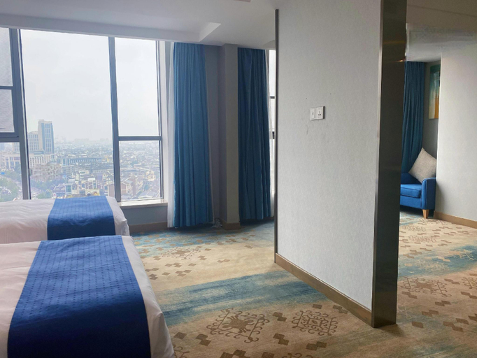 Bedroom 3, Center International Hotel, Chengdu