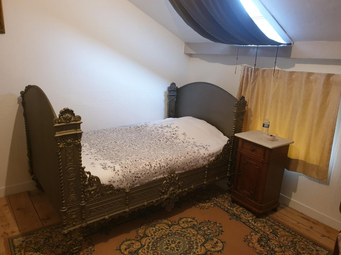 Bedroom 3, L' Obsidienne, Moselle