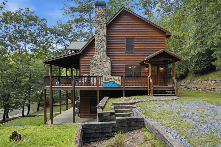Exterior & Views 2, New! Riverfront Retreat Sleeps 12 Ellijay, Gilmer