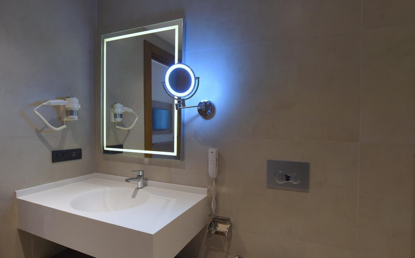 Bathroom 5, Cher Hotel & Spa Istanbul, Beyoğlu