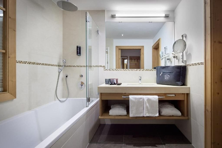 Bathroom 4, Hotel Gletscherblick, Landeck