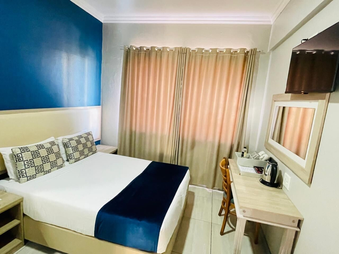 Bedroom 1, Regal Inn North Beach, eThekwini