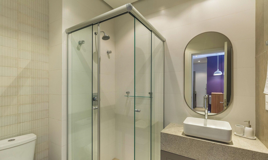 Bathroom, Sophisticated apt in Downtown Gramado Cbg0204, Gramado