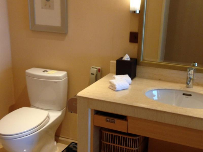 Bathroom, Hotel Nikko Wuxi, Wuxi