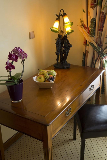 4, La Grange De Conde Chateaux Et Hotels Collection, Moselle