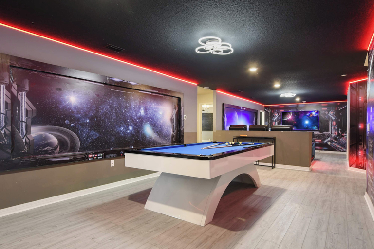 Interior 5, Best Rate 10br/frozen/space BR & Marvel Gameroom, Polk
