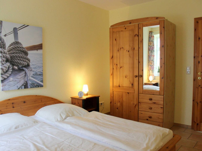 Room 3, Holiday Apartment With 1 Bedroom, Schleswig-Flensburg